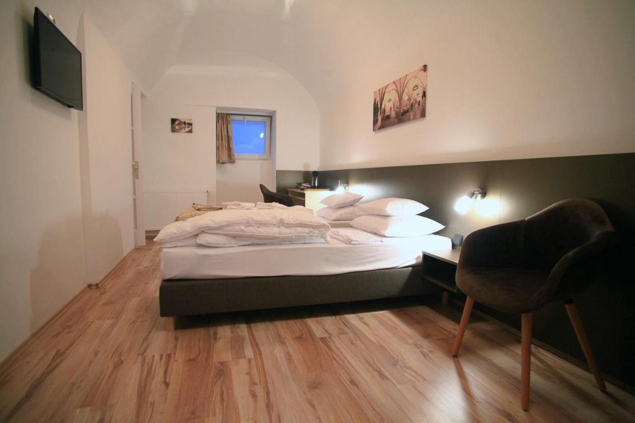 Pizza Tábor Apartman Miskolc Exterior foto