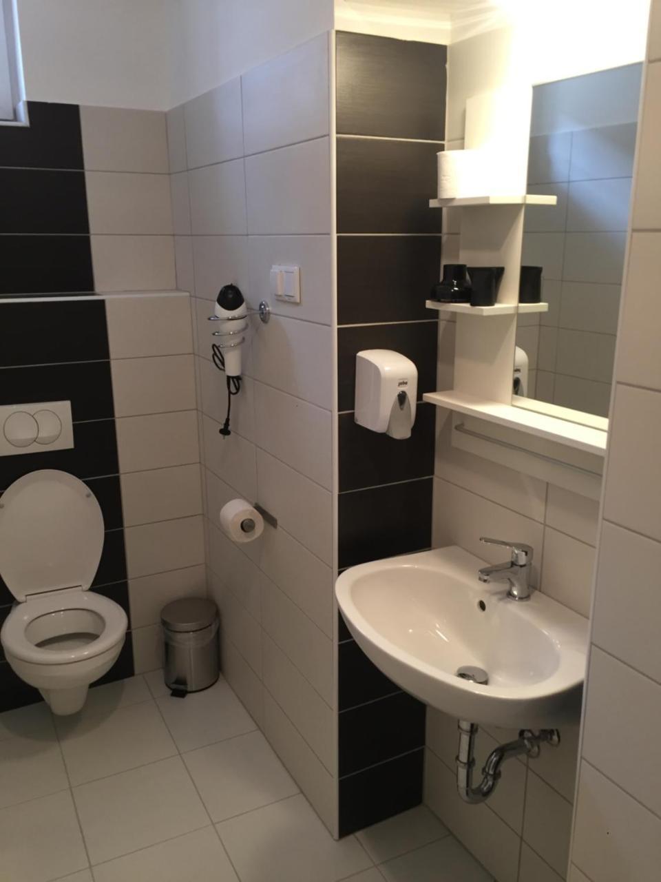 Pizza Tábor Apartman Miskolc Exterior foto