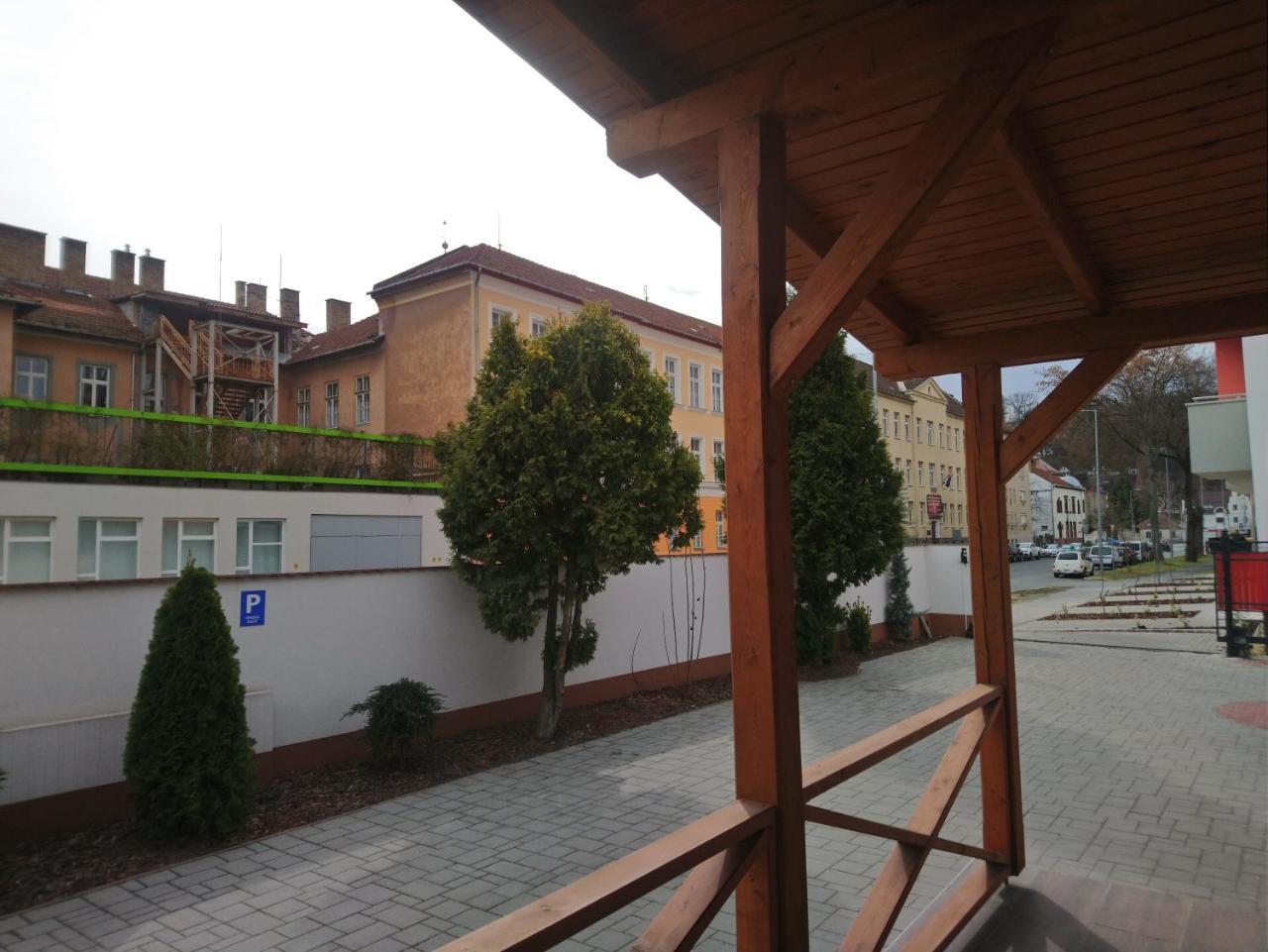 Pizza Tábor Apartman Miskolc Exterior foto